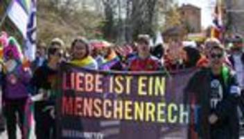 Queere Community: Angermünde startet CSD-Saison in Brandenburg