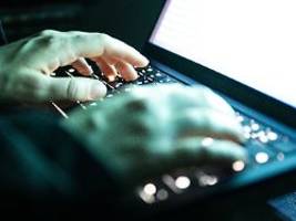 leben wie bond-bösewicht: thailands behörden fassen deutschen mit 74 haftbefehlen