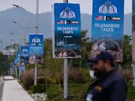 Scharfe Rhetorik, viele Fragen: So hart ringen die USA und der Iran in Islamabad