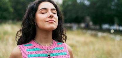 Longevity: Wieso gesundes Altern für Frauen anders aussieht als für Männer - Podcast mit Sandra Eifert