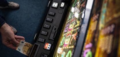 Firmen und Politiker warnen vor Boom im Glücksspiel-Schwarzmarkt