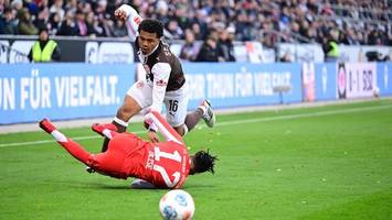 Wahl mit Zidane-Drehung und Riesenfehler – ein anderer nur zu bemitleiden