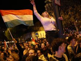 Erdrutschsieg der Opposition in Ungarn: „Machen wir eine große ungarische Party“