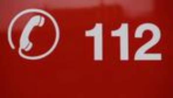 Rettungseinsatz: Betrunkene greift Rettungskräfte nach eigenem Notruf an