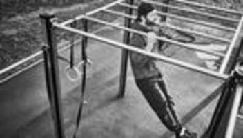 unser personal trainer: der etwas leichtere klimmzug