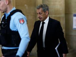 frankreich: nicolas sarkozy stößt alte freunde von der klippe