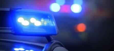 brennendes auto auf a8 – sperrung in richtung münchen