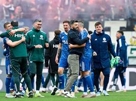 2. Bundesliga: Schalke siegt im Topspiel, Paderborner Bilbija trifft vierfach