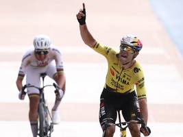 paris-roubaix: van aert lässt pogacar verzweifeln