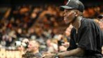 basketball-bundesliga: basketball-star schröder zwischen playoffs und abstieg