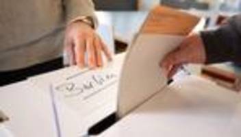 In Berlin: Vor Abgeordnetenhauswahl: Noch Tausende Wahlhelfer gesucht