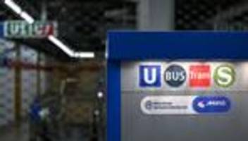 Tarifkonflikt: Ganztägige Warnstreiks im bayerischen Nahverkehr am Dienstag