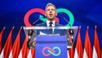 Ungarn: Péter Magyar wirft Orbán-Regierung Propaganda und Aktenvernichtung vor