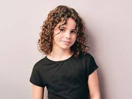 Neah Hefti spielt Kultrolle: Holadio! RTL bringt Heidi zurück in die Berge