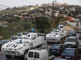 un-mission erhebt vorwürfe: israelische soldaten rammen fahrzeuge der vereinten nationen mit panzer