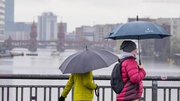 April, der macht, was er will: Berlin startet mit Regen in die neue Woche