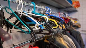 Berliner Stadtmission sammelt heute Kleiderspenden – Infos zur Aktion