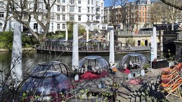 Glashäuschen an der Alster droht das Aus: Gastronomen fürchten um ihre Existenz