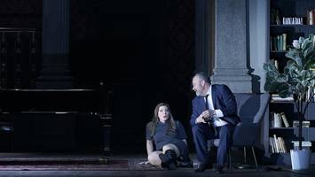 „frauenliebe und -sterben“ an der staatsoper: die männer sind alle verbrecher?