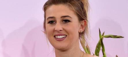 Gina Schumacher zwischen Pferdestärken und Familienglück – Einblicke ins Leben der Reiterin