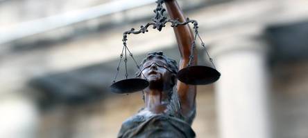 Sexuelle Handlungen zwischen Pflegemutter und -sohn landen vor Gericht