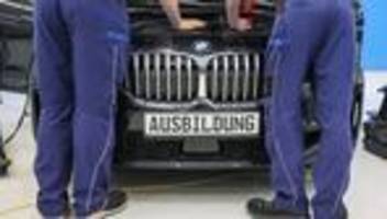 Betrieb und Schule: Weniger Neuverträge zu dualen Ausbildungen