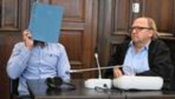 Gericht: Tödlicher Balkonsturz – Entscheidung zu Revision gefallen