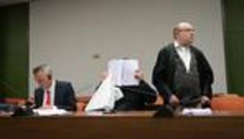 Monatelanger Missbrauch: Freundin betäubt und vergewaltigt? - Urteil erwartet