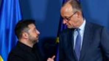 Treffen mit Merz: Selenskyj zu Regierungskonsultationen in Berlin