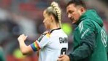 WM-Qualifikation: Verletzt ausgewechselt: DFB-Frauen bangen um Kapitänin Gwinn