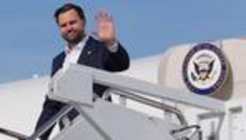 Zwist über Trumps US-Politik: Vance: Papst soll sich auf moralische Fragen konzentrieren