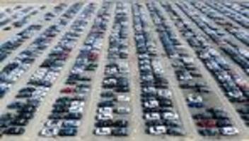 Wirtschaftskrise: Deutsche Autohersteller starten mit Verkaufsminus ins Jahr 2026