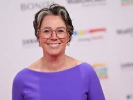 ildikó von kürthy wehrt sich: geschnatter auf dem damenklo - oder doch eher vom pissoir?