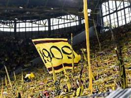 Zusammenbruch auf der Süd: Kollabierter BVB-Fan im Krankenhaus verstorben