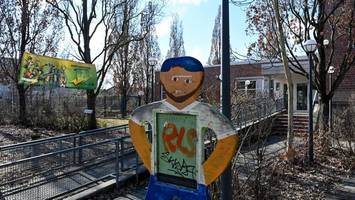 berliner senat und stadträtin liefern sich schlagabtausch mit anwälten