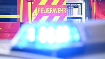 Großbrand in Berlin-Buckow – Anwohner sollen Fenster schließen