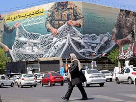 Krieg in Nahost: Was sich hinter Irans Fassade der Stärke abspielt