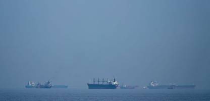 Straße von Hormus: Von USA sanktionierter Tanker passiert Meerenge trotz US-Seeblockade