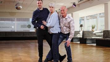 darum bittet die legendäre tanzschule hädrich zum letzten walzer