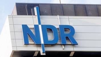 Tarifkonflikt spitzt sich zu: 150 NDR-Beschäftigte legen Arbeit nieder