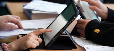 wenn der chatbot die arbeit macht: ist ki das ende klassischer hausaufgaben?