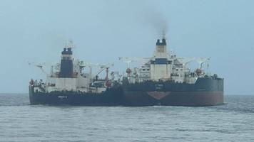 die Ölversorgungskrise verschärft sich. die letzten tanker, die den hormus-kanal passiert haben, erreichen die raffinerie.