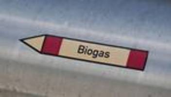 Großeinsatz: Biogasanlage undicht - Bevölkerung in Nieheim gewarnt