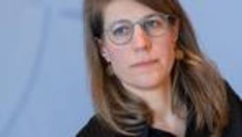 streit um kinderbildung: ministerin lenkt ein: mehr geld für kitas, weniger randzeit