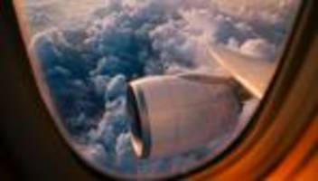 urlaubsplanung: sollte ich jetzt ein flugticket buchen – oder lieber warten?