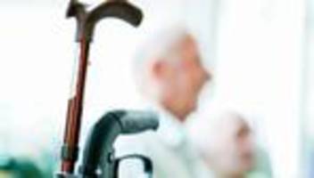 Wie geht es weiter?: Kritiker sehen Krisengespräch zur Pflegekammer skeptisch