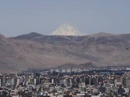angebliche vaterlandsverräter: mutmaßlicher bombenanschlag erschüttert teheran