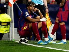 was macht er da?: lamine yamals champions-league-foto mischt das internet auf