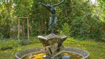 Auch was für Ihren Garten? „Tänzerinnen-Brunnen“ kommt unter den Hammer