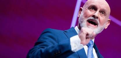 einmalzahlung: beamtenbund fordert entlastungsprämie für öffentlichen dienst